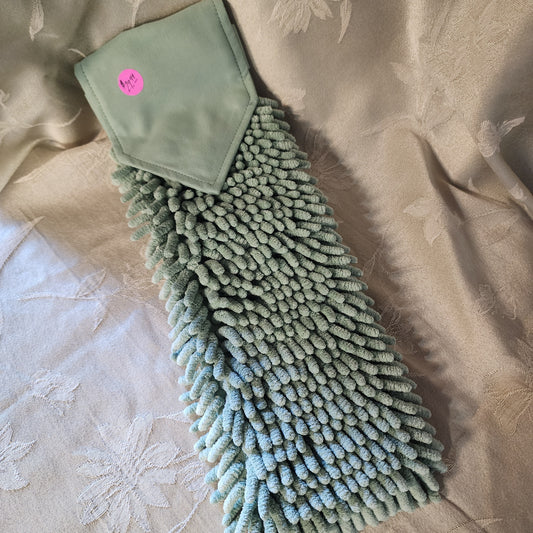 CHENILLE HAND TOWEL by Norwex